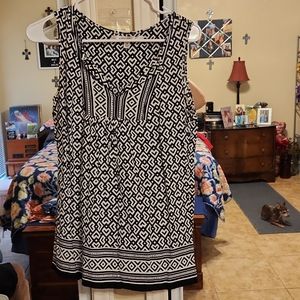 Sleeveless top Aztec design